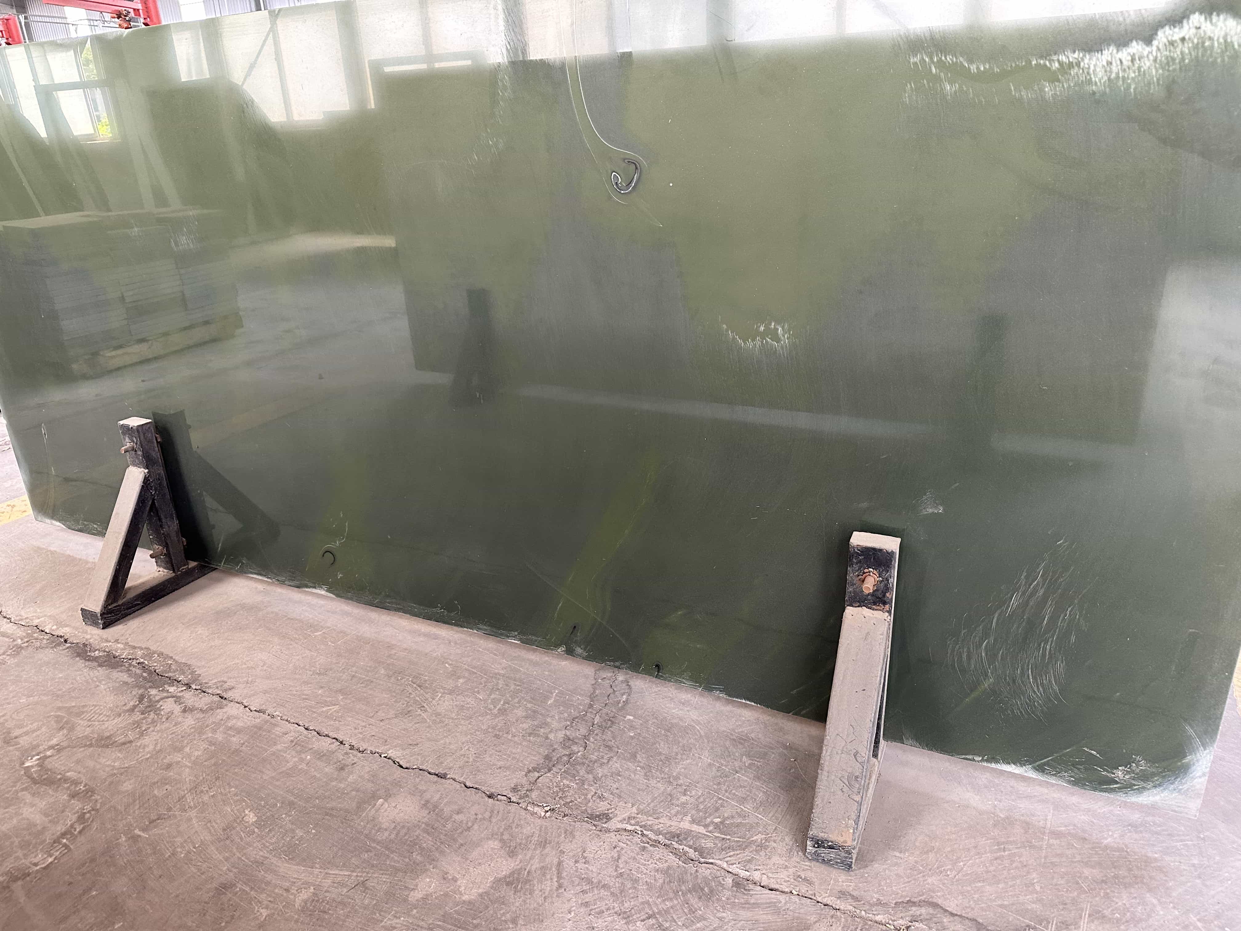 路面石材:墨綠色 300x600mm